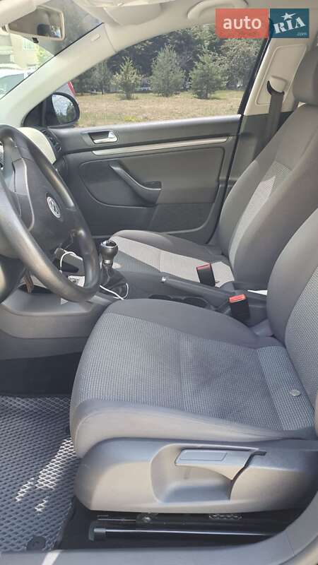 Універсал Volkswagen Golf 2008 в Теплику