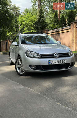 Универсал Volkswagen Golf 2009 в Чернигове