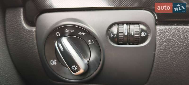 Хетчбек Volkswagen Golf 2010 в Хмельницькому