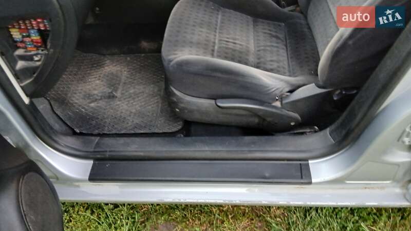 Универсал Volkswagen Golf 2000 в Луцке фото 8 Универсал Volkswagen Golf 2000 в Луцке