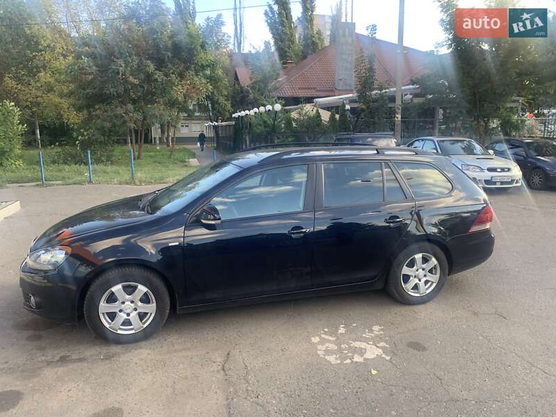 Універсал Volkswagen Golf 2012 в Одесі