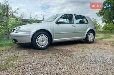 Хэтчбек Volkswagen Golf 2001 в Львове