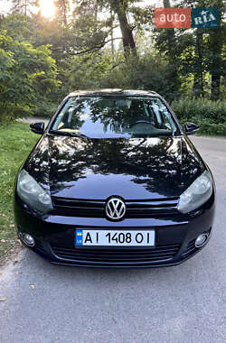 Хэтчбек Volkswagen Golf 2010 в Броварах