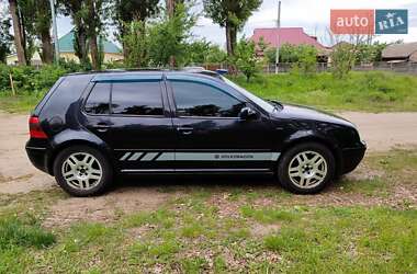 Хетчбек Volkswagen Golf 2000 в Києві