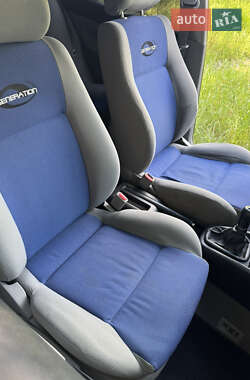 Хэтчбек Volkswagen Golf 2000 в Ровно
