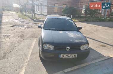 Хетчбек Volkswagen Golf 2002 в Полтаві