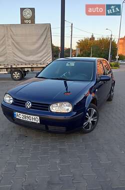Хэтчбек Volkswagen Golf 1999 в Киверцах
