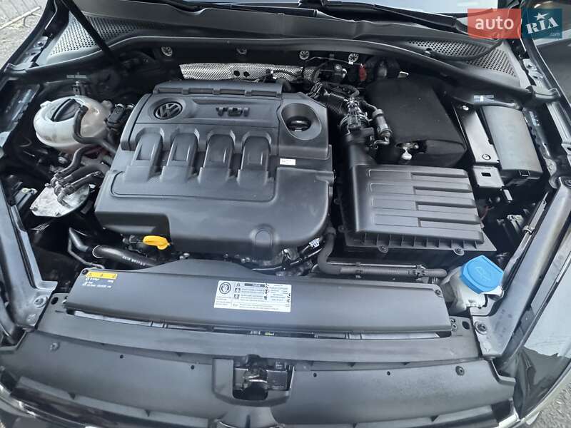 Універсал Volkswagen Golf 2017 в Мукачевому