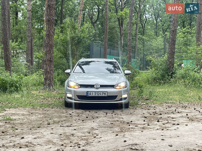 Универсал Volkswagen Golf 2014 в Василькове