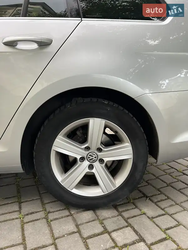 Volkswagen Golf 2015 VIN WVWZZZAUZGP505721 фото оголошення 10 з 51