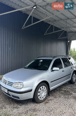 Универсал Volkswagen Golf 2004 в Заводском