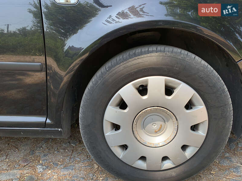 Універсал Volkswagen Golf 2002 в Бердичеві