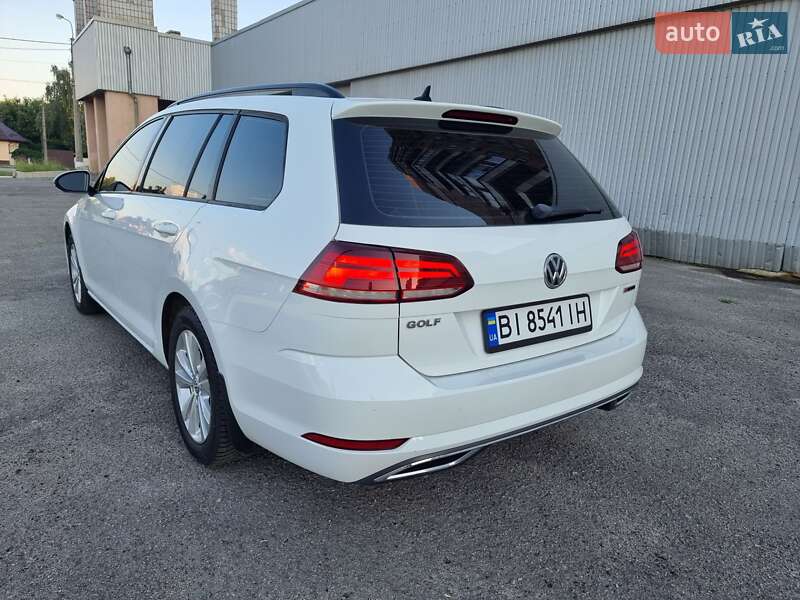 Универсал Volkswagen Golf 2019 в Харькове