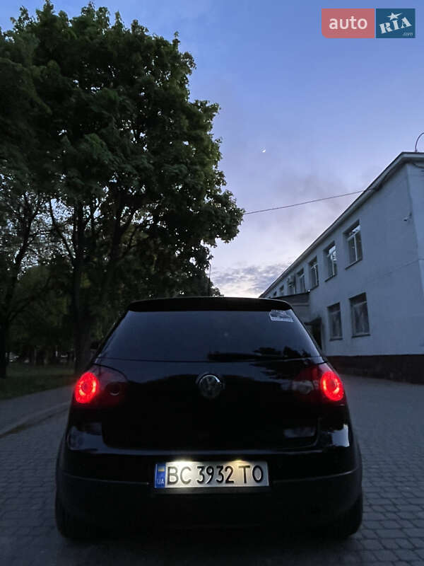 Хэтчбек Volkswagen Golf 2007 в Добротворе