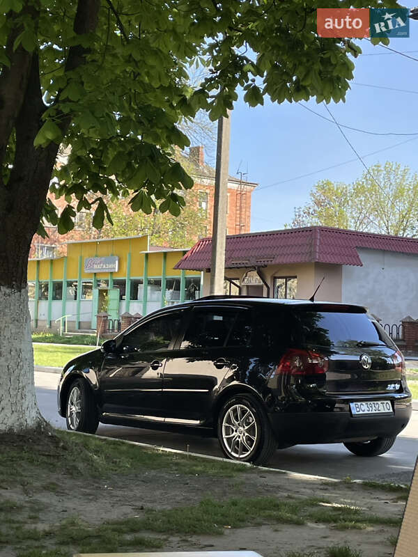 Хэтчбек Volkswagen Golf 2007 в Добротворе