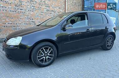 Хетчбек Volkswagen Golf 2006 в Хмельницькому