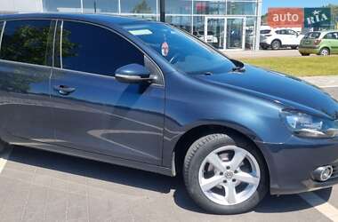 Хетчбек Volkswagen Golf 2012 в Ужгороді