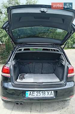 Хэтчбек Volkswagen Golf 2010 в Днепре