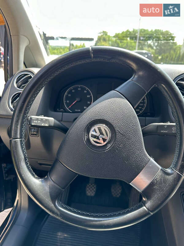 Хетчбек Volkswagen Golf 2007 в Яворові