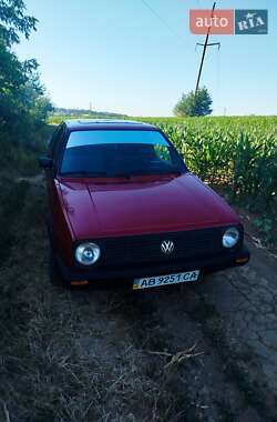 Хэтчбек Volkswagen Golf 1987 в Томашполе