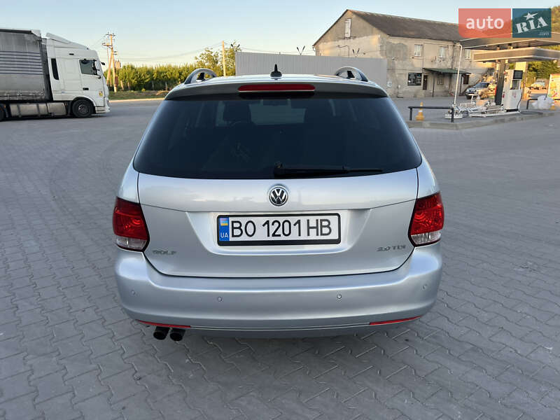 Универсал Volkswagen Golf 2010 в Кременце