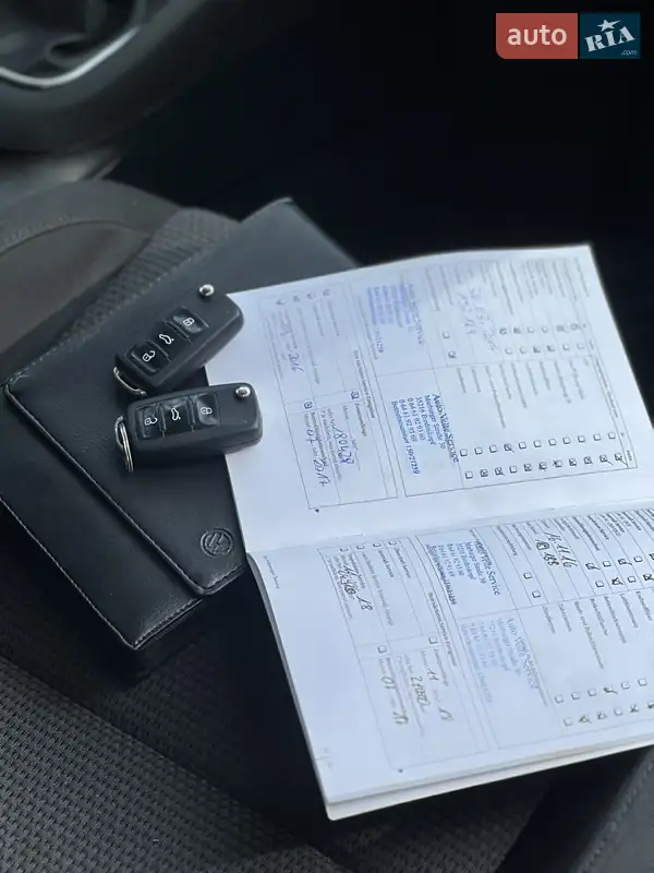 Универсал Volkswagen Golf 2010 в Кременце документ