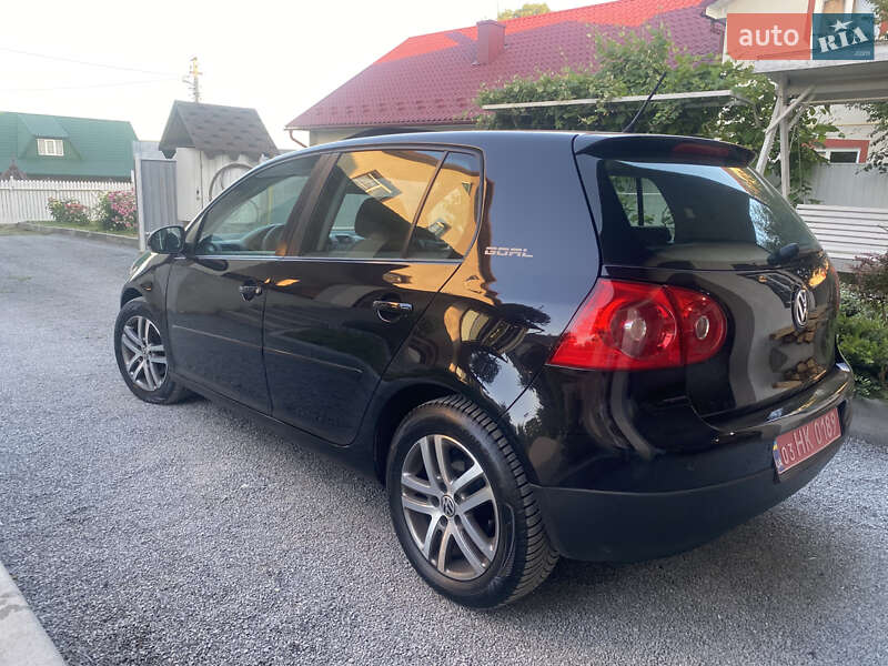Хэтчбек Volkswagen Golf 2007 в Бучаче