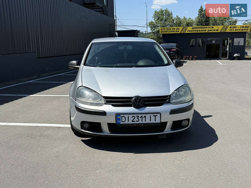 Volkswagen Golf 2004
