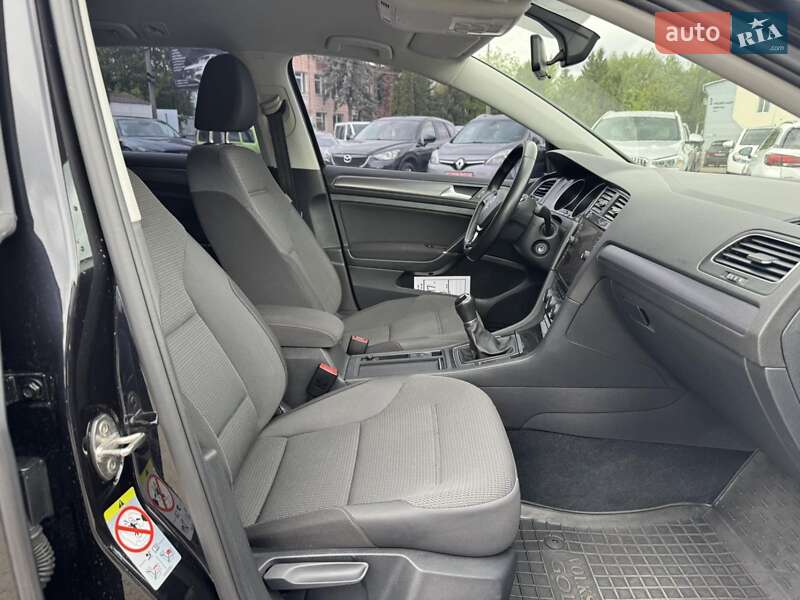Универсал Volkswagen Golf 2017 в Дубно фото 6 Универсал Volkswagen Golf 2017 в Дубно