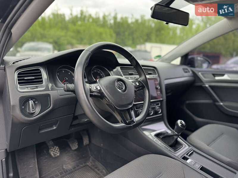 Универсал Volkswagen Golf 2017 в Дубно фото 10 Универсал Volkswagen Golf 2017 в Дубно