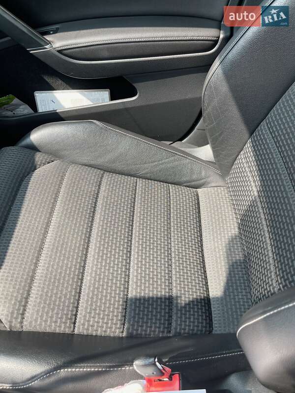 Универсал Volkswagen Golf 2016 в Днепре