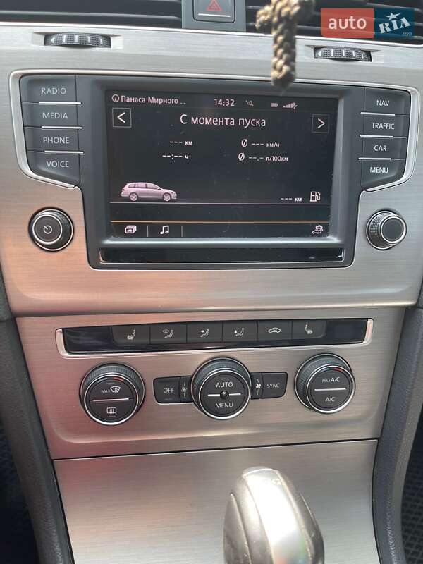 Универсал Volkswagen Golf 2016 в Днепре