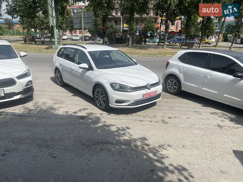 Універсал Volkswagen Golf 2019 в Кам'янець-Подільському