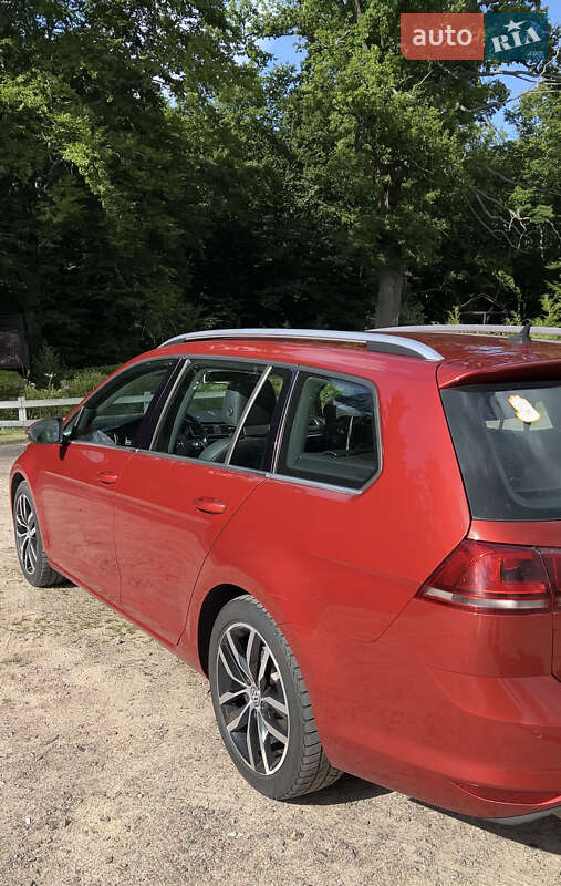 Універсал Volkswagen Golf 2015 в Сарнах