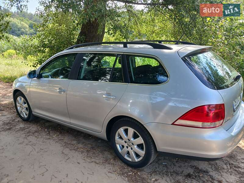 Універсал Volkswagen Golf 2007 в Чернігові