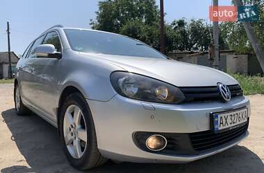 Универсал Volkswagen Golf 2011 в Комсомольском