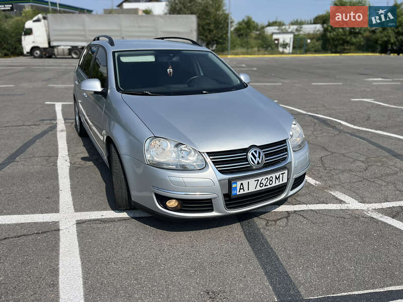 Универсал Volkswagen Golf 2009 в Ужгороде