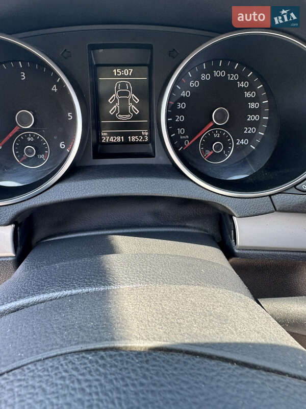 Хэтчбек Volkswagen Golf 2009 в Виннице