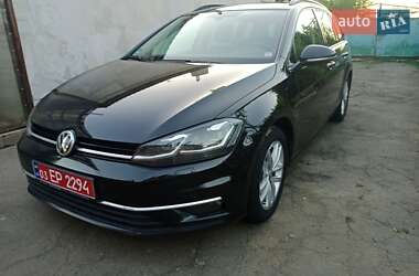 Универсал Volkswagen Golf 2020 в Николаеве
