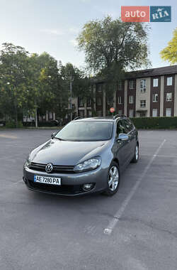 Універсал Volkswagen Golf 2011 в Дніпрі