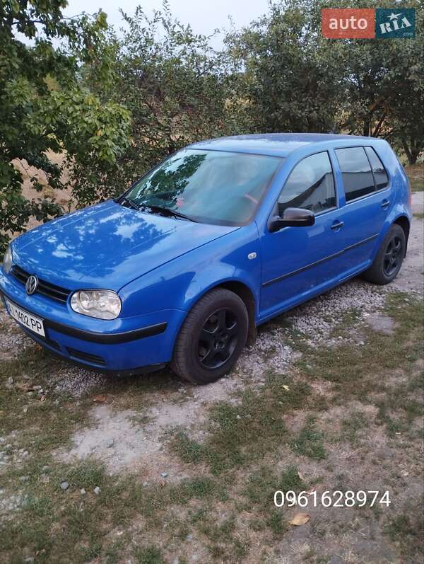 Volkswagen Golf 2000