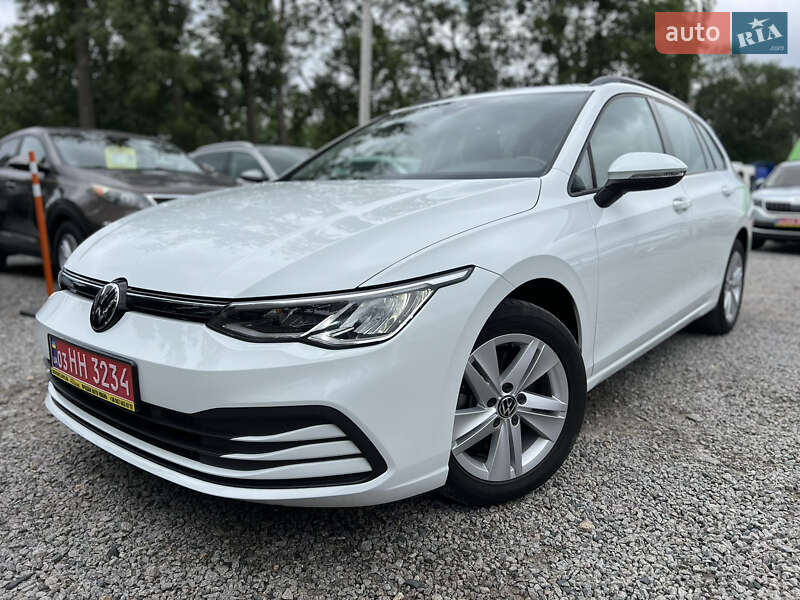 Універсал Volkswagen Golf 2021 в 