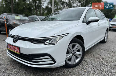 Універсал Volkswagen Golf 2021 в 