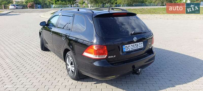 Универсал Volkswagen Golf 2009 в Бучаче