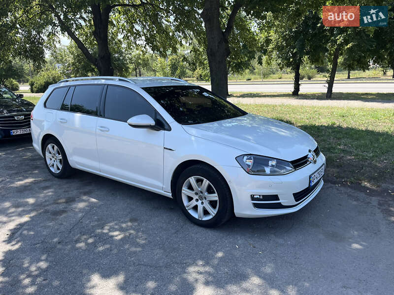 Універсал Volkswagen Golf 2015 в Запоріжжі