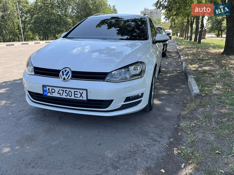 Універсал Volkswagen Golf 2015 в Запоріжжі