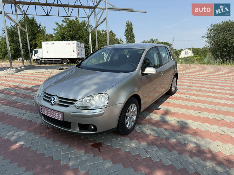 Хетчбек Volkswagen Golf 2005 в Білій Церкві