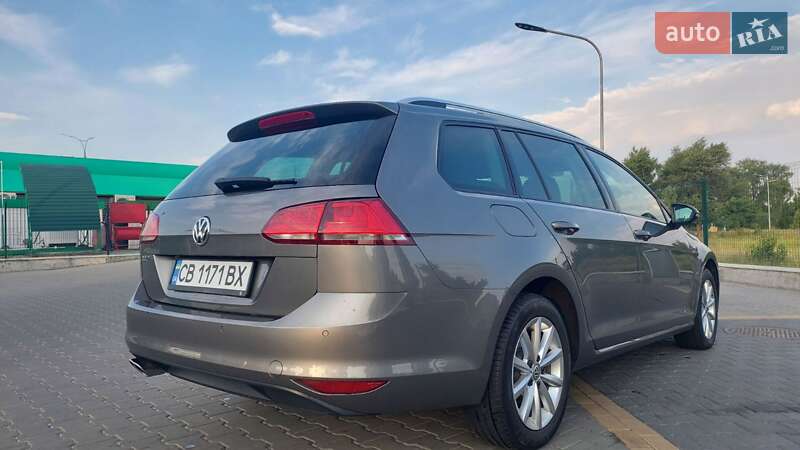 Універсал Volkswagen Golf 2015 в Києві