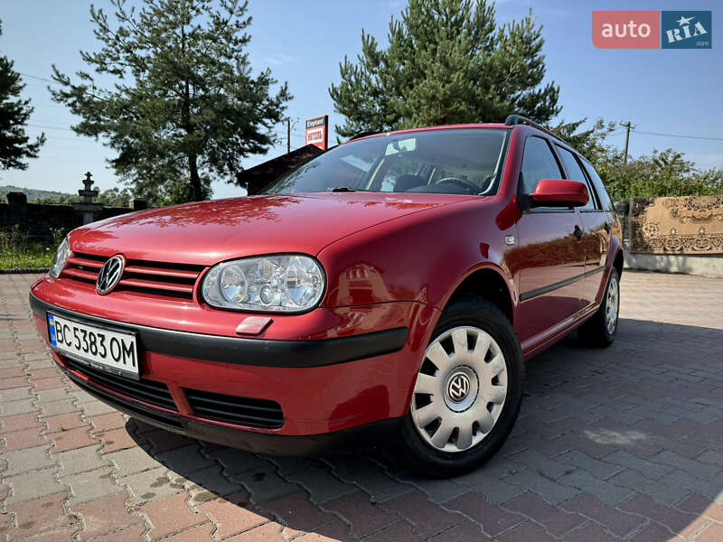 Универсал Volkswagen Golf 2002 в Львове