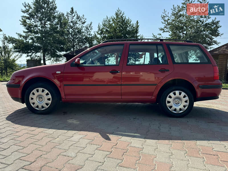 Универсал Volkswagen Golf 2002 в Львове